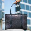 Cartera Tote Bag Universitaria en Cuero Vacuno Genuino - Thumbnail Image 1
